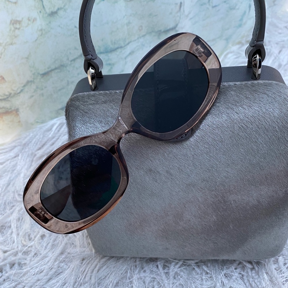 Anthropologie’s I-SEA Oval Smokey Gray Sunglasses - Picture 1 of 6
